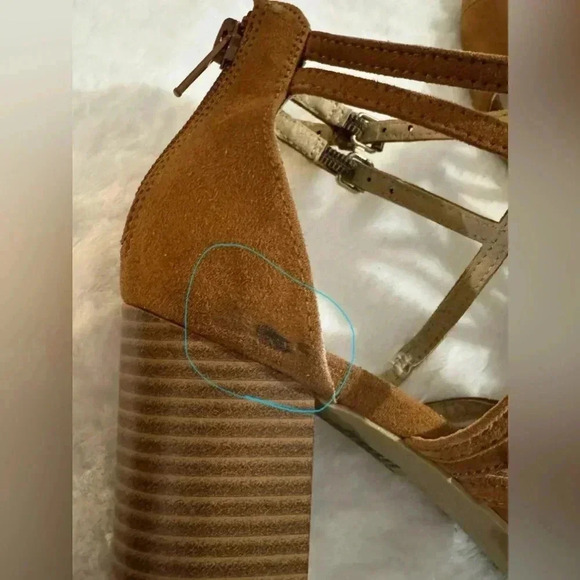 Brash Carmel Tan Suede Strappy Block Heel Sandals 8.5 Y2K 2000’s going out shoes - Picture 9 of 15